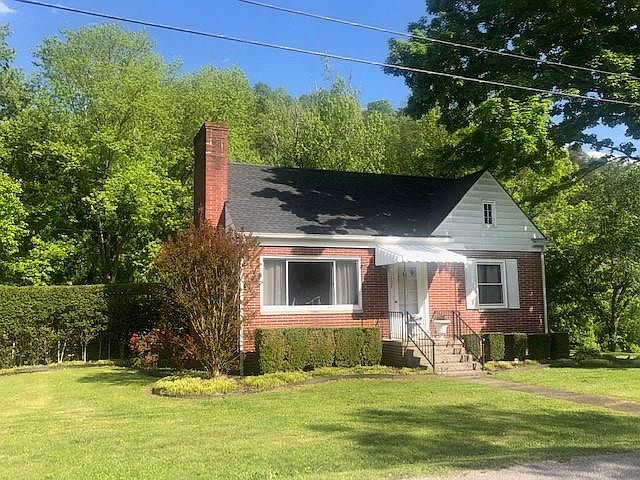 1st image of 137 Beech St