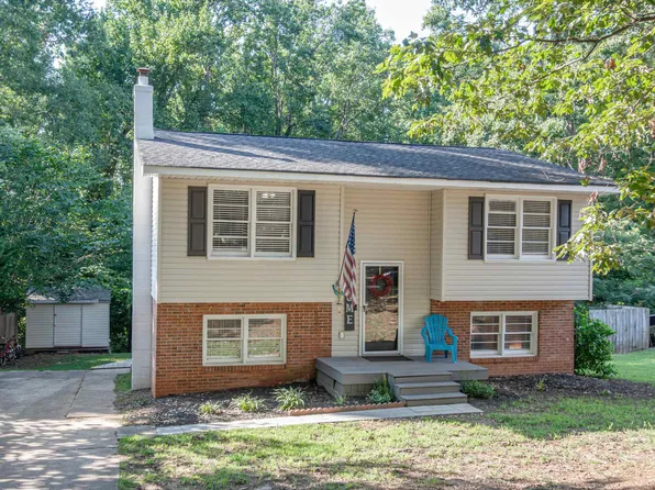 1407 E Yellow Wood Dr, Simpsonville, SC 29680