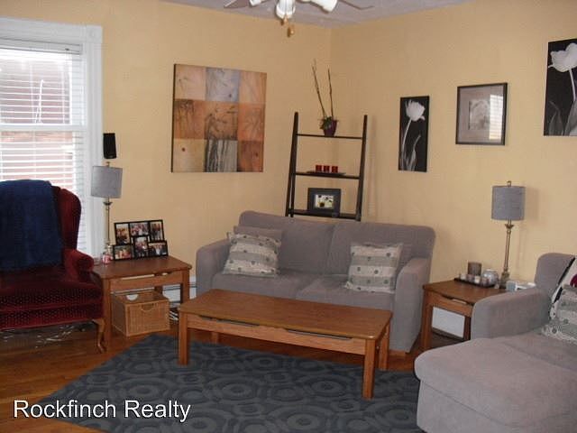 1st image of 572 College Ave SE #2