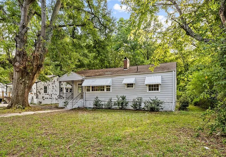 832 Meadowbrook Dr — Photo 4