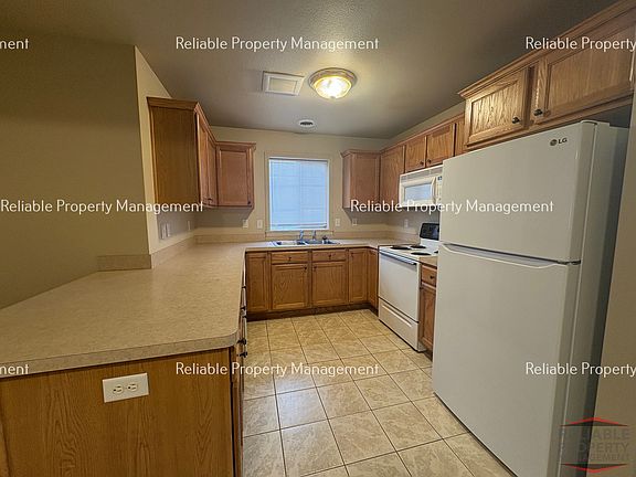 2nd image of 196 Stockham Blvd APT B