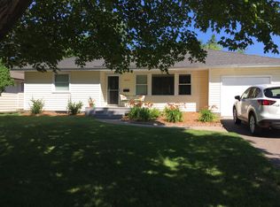 6920 Eliot View Rd, Saint Louis Park, MN 55426