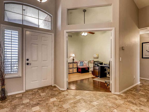 4th image of 2860 S Camellia Dr
