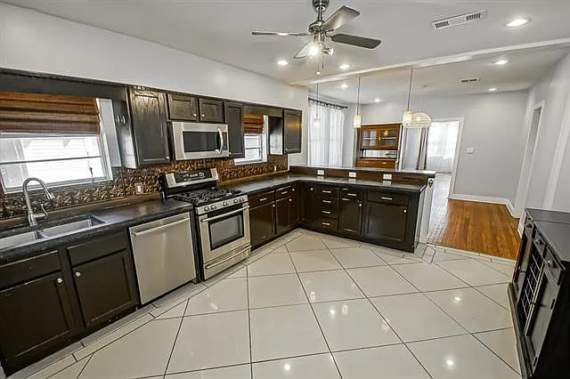 2508 Palmer Ave — Photo 11