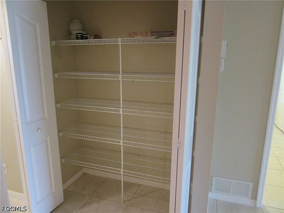 3rd image of 271 SW 4th St #271