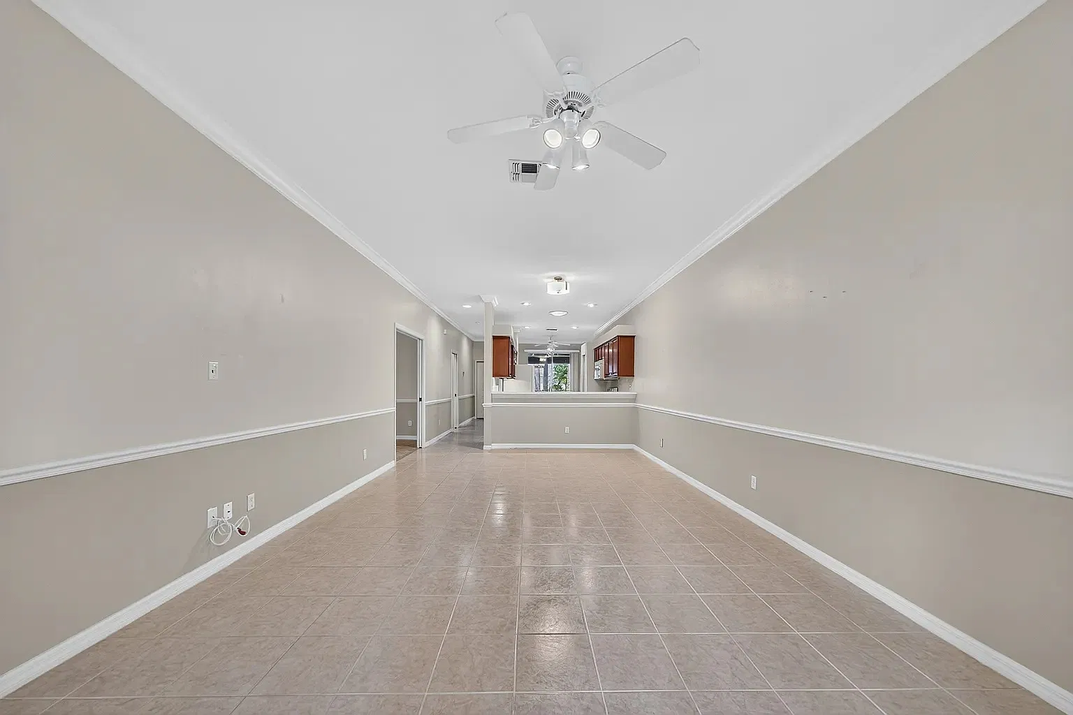 2 bed, 1361 sqft, $4,000 — Photo 4