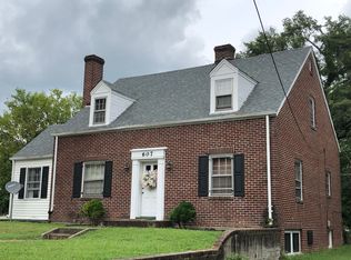 607 S Main St, Blackstone, VA 23824