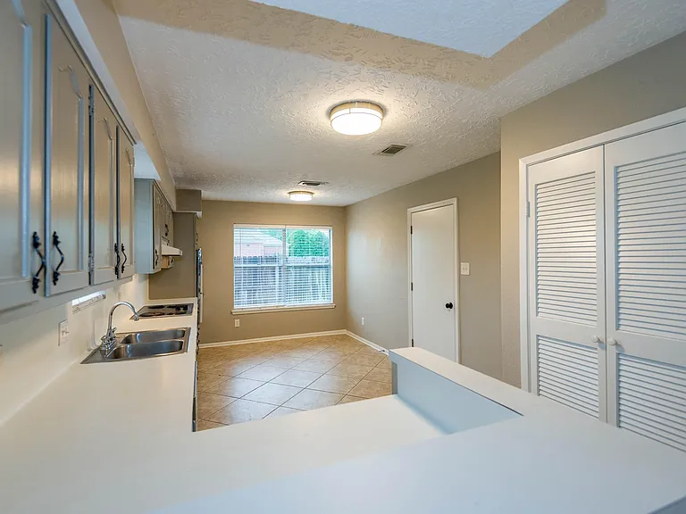 20515 Broadsky Dr — Photo 10