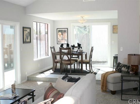 3rd image of 987 Trabuco Cir