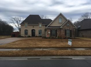 239 Arrowhead Dr, Bossier City, LA 71111