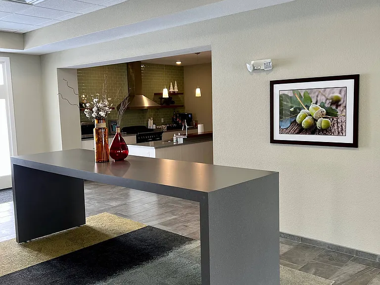 West Wind Place Apartments — Photo 10