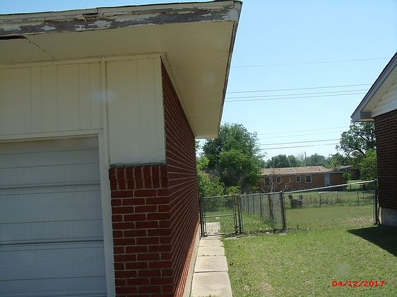3rd image of 4312 NW Lincoln Ave