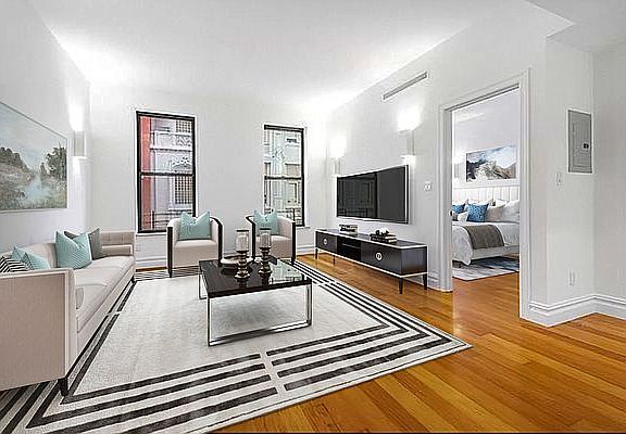 3rd image of 154 W 70th St APT 7K