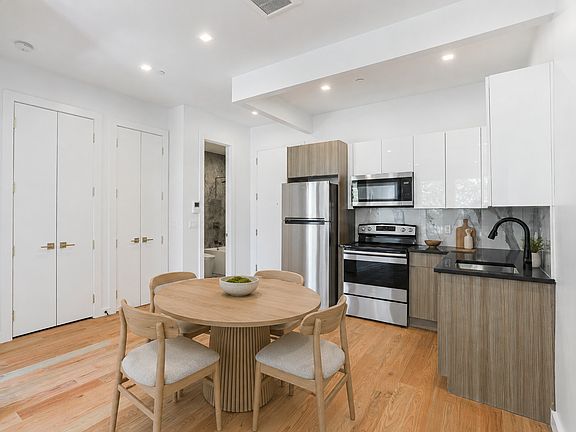 2nd image of 350 Rutland Rd #4E