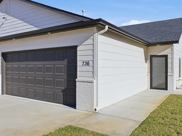 736 W 50th Ct S, Wichita, KS 67217
