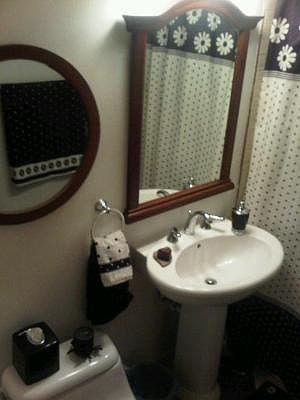 5th image of 6800 N Ozark Ave #8