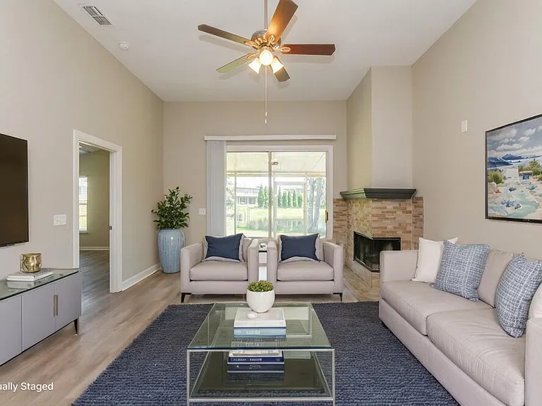10243 Allenwood Dr — Photo 3