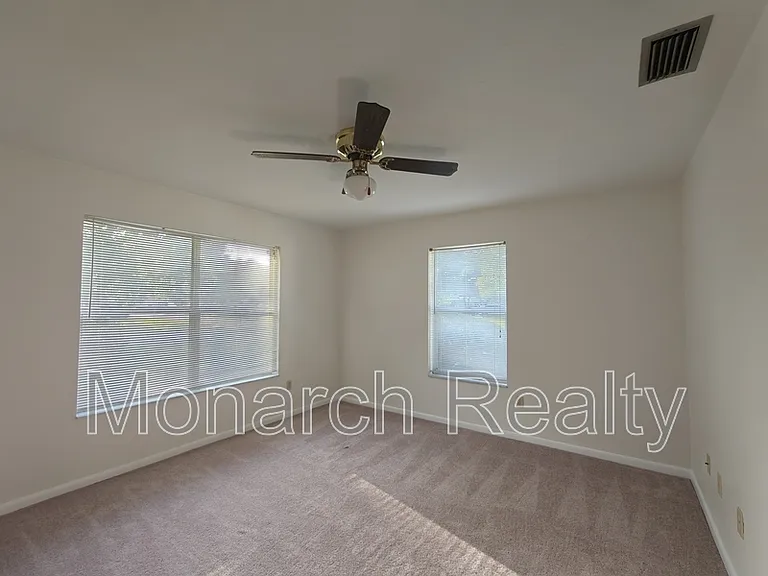 6133 NW 33rd St — Photo 15