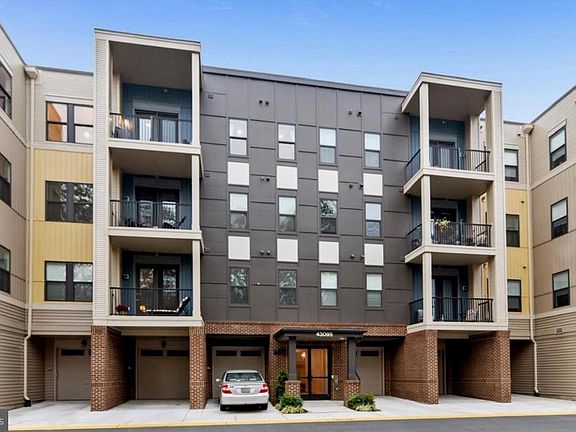 2nd image of 43095 Wynridge Dr Unit 102