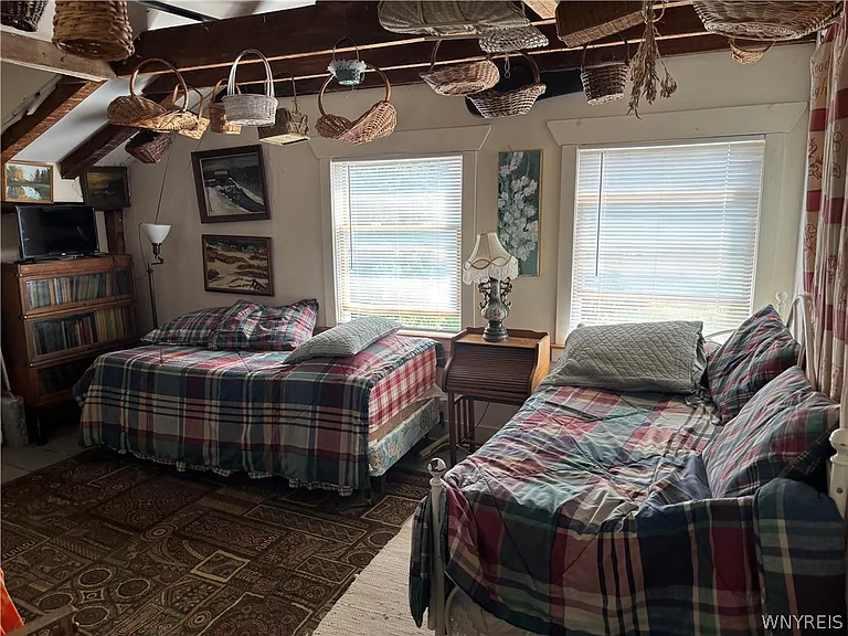 7356 Snyder Hill Rd — Photo 15