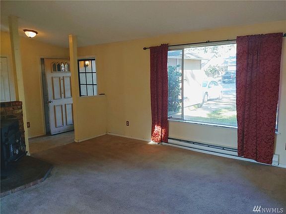 5th image of 9049 Quinault Dr NE