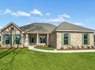 302 Stewart Point, Picayune, MS 39466