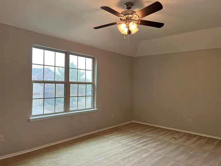 1115 Gaines Rd — Photo 12