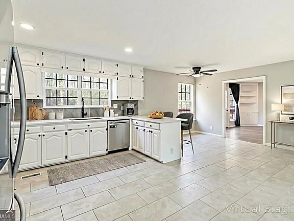 4th image of 2119 Tudor Castle Way
