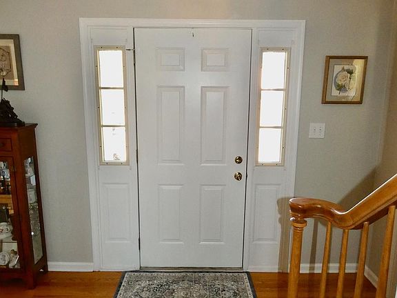 5th image of 123 Matthew Dr