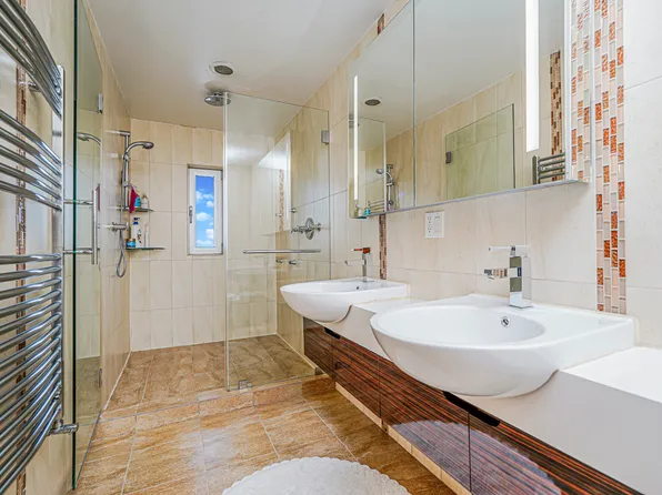 1702 Avenue Z image 22 of 40