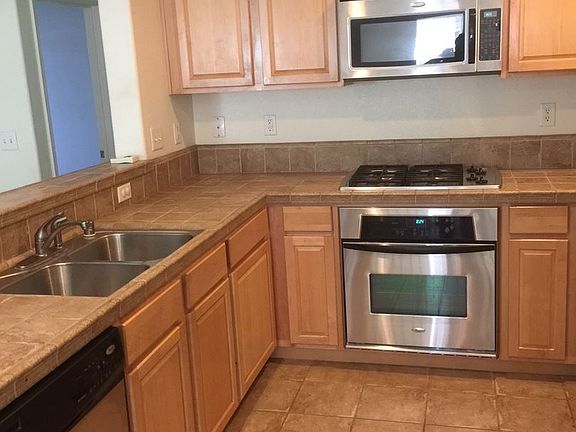 2nd image of 3301 N Park Dr Unit 3712