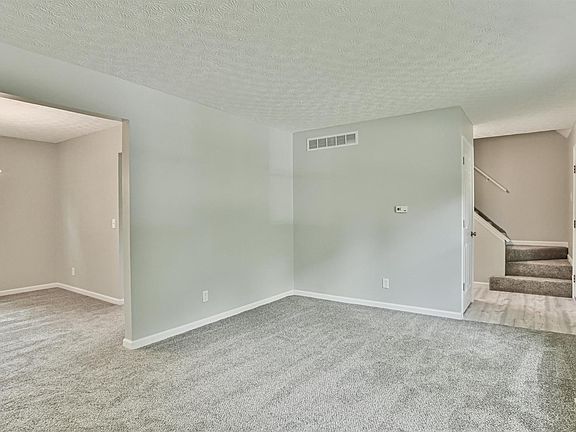 2nd image of 2837 Whitney Ln