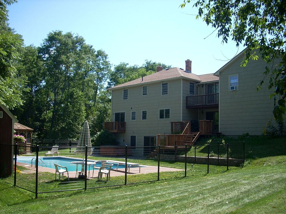10 Fort Hill Rd, Haydenville, MA 01039 Zillow