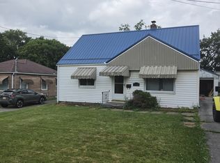 715 Fisher Hill St, Sharon, PA 16146