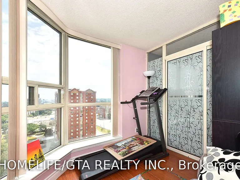 2460 Eglinton Ave E #1710 — Photo 26