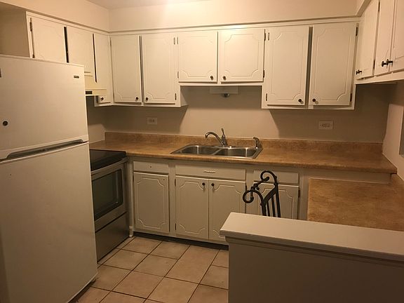 2nd image of 917 8th Ave APT 8