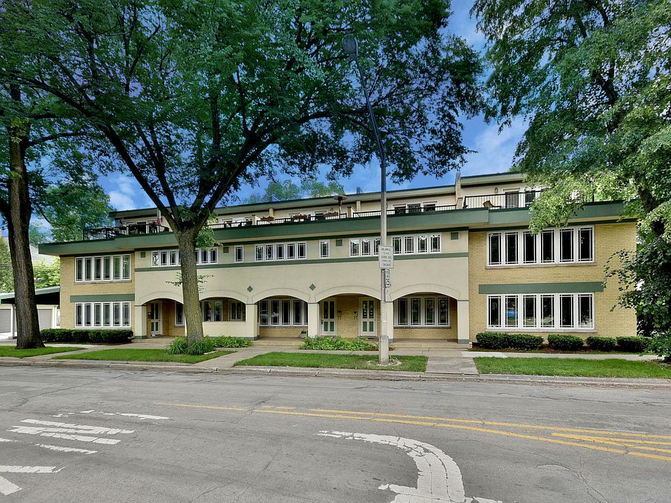 1st image of 245 S Oak Park Ave