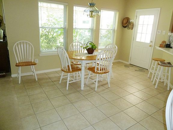 3rd image of 3603 Pine Chase Dr