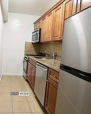 3rd image of 436-442 E 81st St #1C