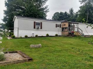 1165 N Wolf Rd, Bloomfield, IN 47424