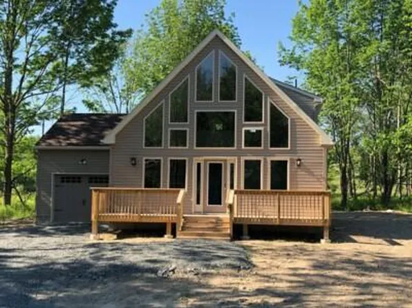 9 Seneca Rd, Penn Forest Township, PA 18210