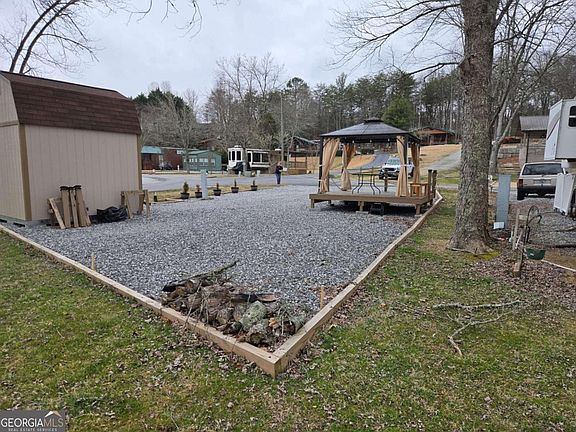 5th image of 155 Fishtail Cir