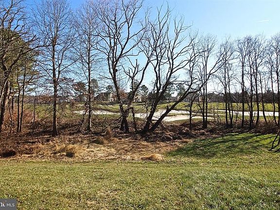 5th image of 15157 Golf View Dr