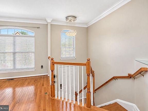5th image of 7332 Hampton Manor Pl