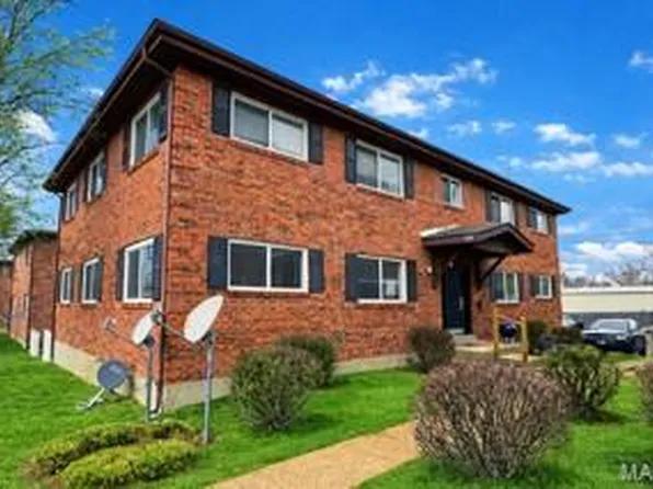 6723 Colony Acres Dr, Saint Louis, MO 63123