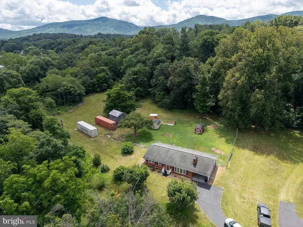 6883 S East Side Hwy, Elkton, VA 22827