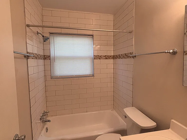 11203 Dodson Ln — Photo 25