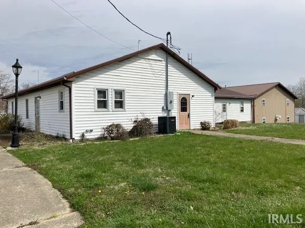 301 N Murlin St, Bicknell, IN 47512