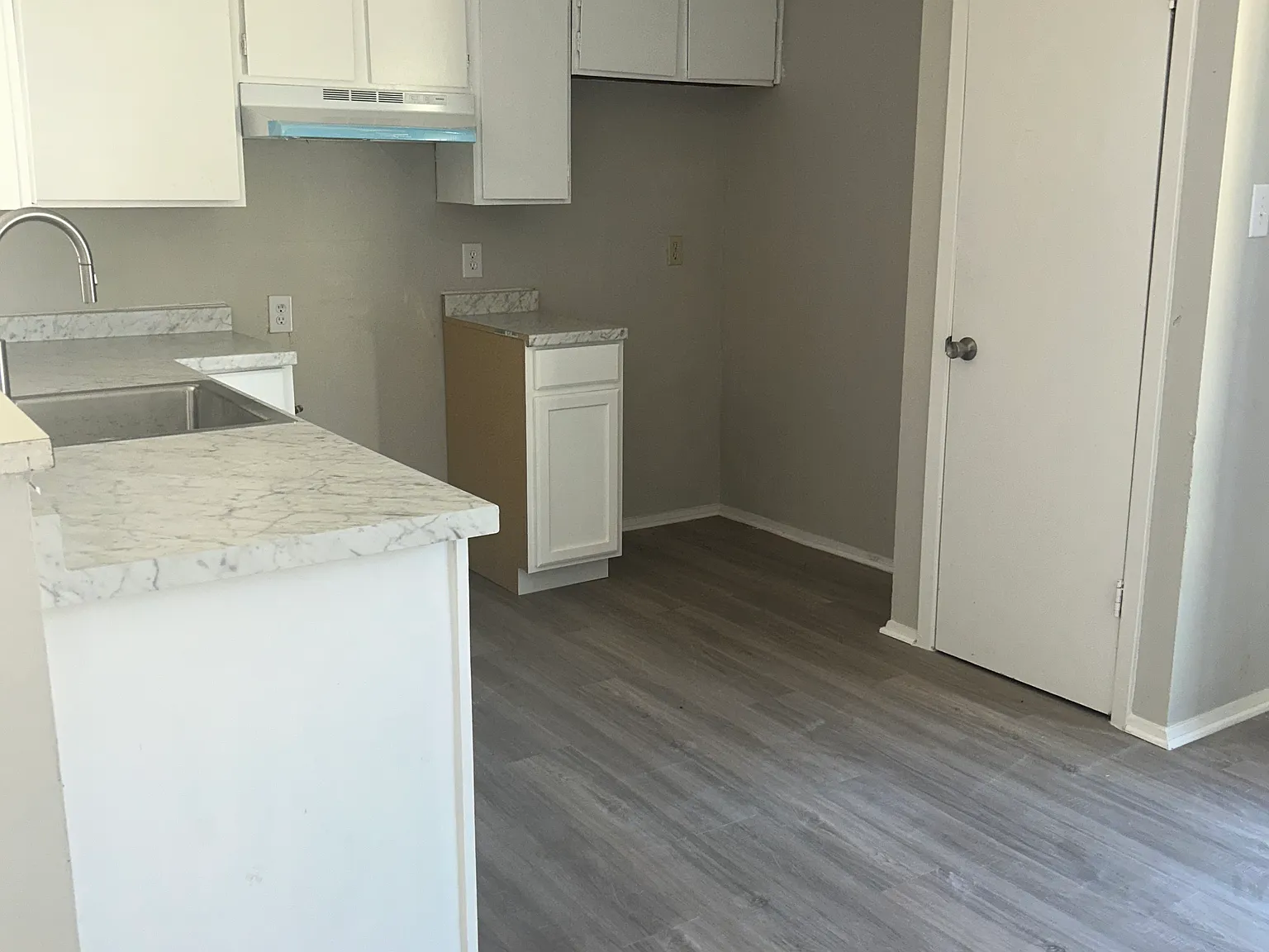 2 bed, 810 sqft, $895 — Photo 3