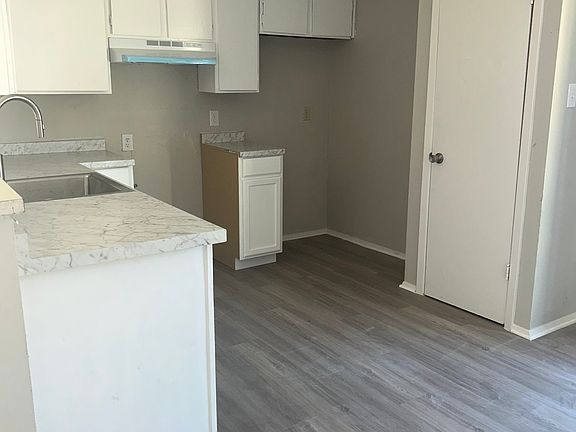 3rd image of 606 Bracewood Cir APT C